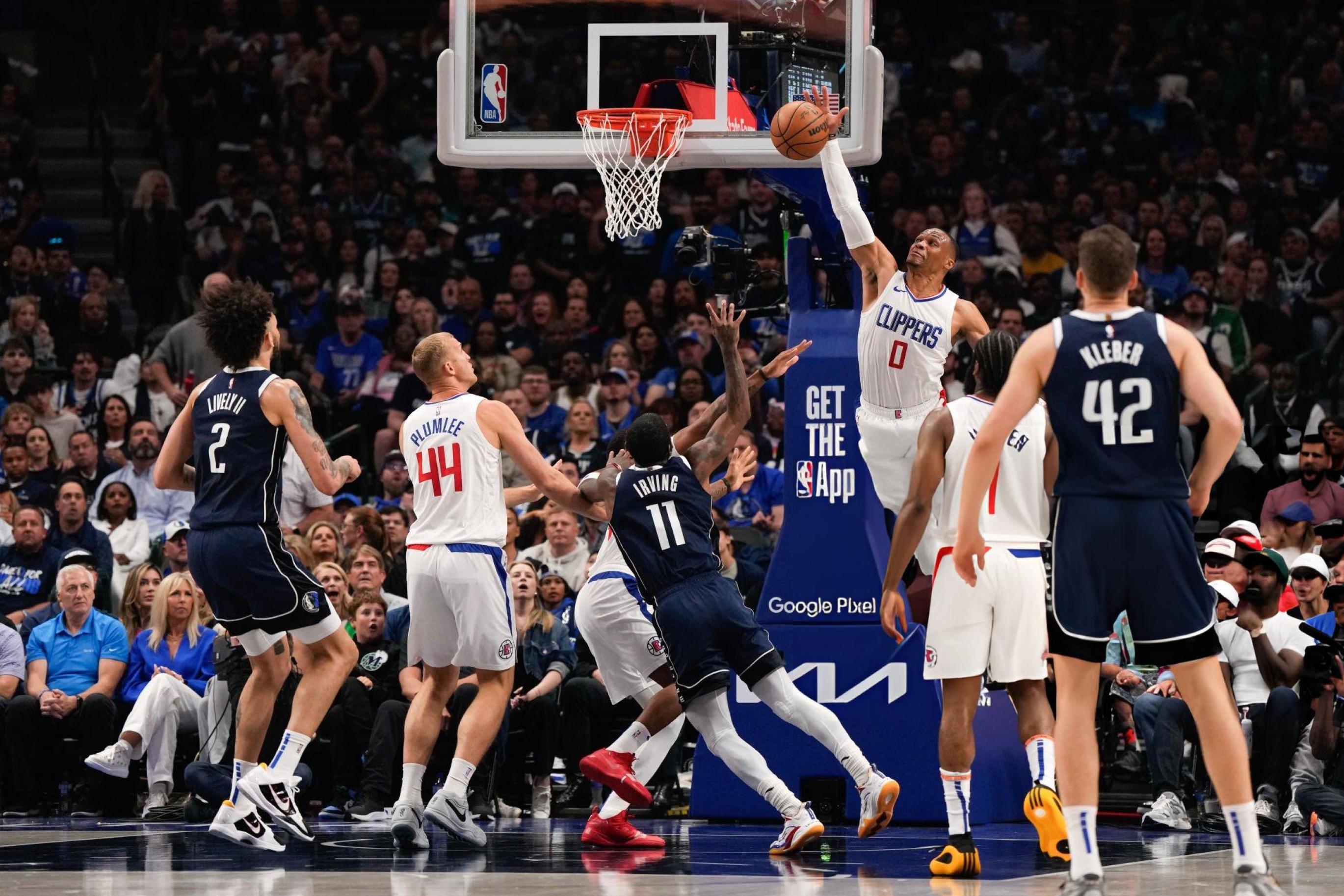 莱昂纳德超神表现,率队横扫对手(莱昂纳德超神表现,率队横扫对手怎么打) 莱昂纳德超神表现,率队横扫对手(莱昂纳德超神表现,率队横扫对手怎么打)