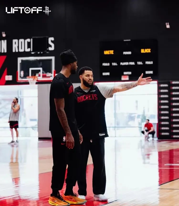 关于火箭主教练战术明确队员积极响应实现球队胜利的信息