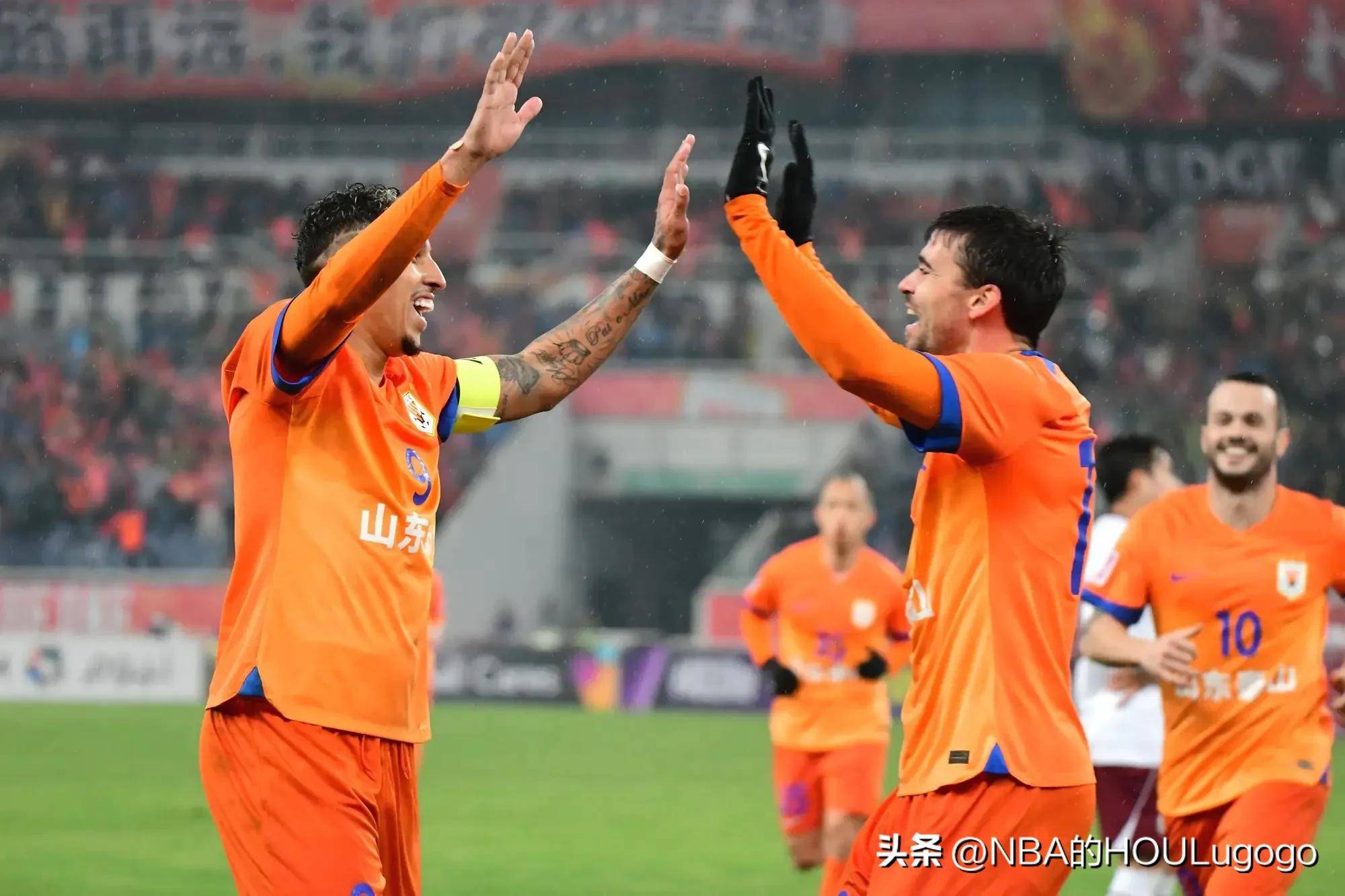 杏彩体育官网入口-强强对话！亚冠比赛中两支豪门球队燃情对决的简单介绍