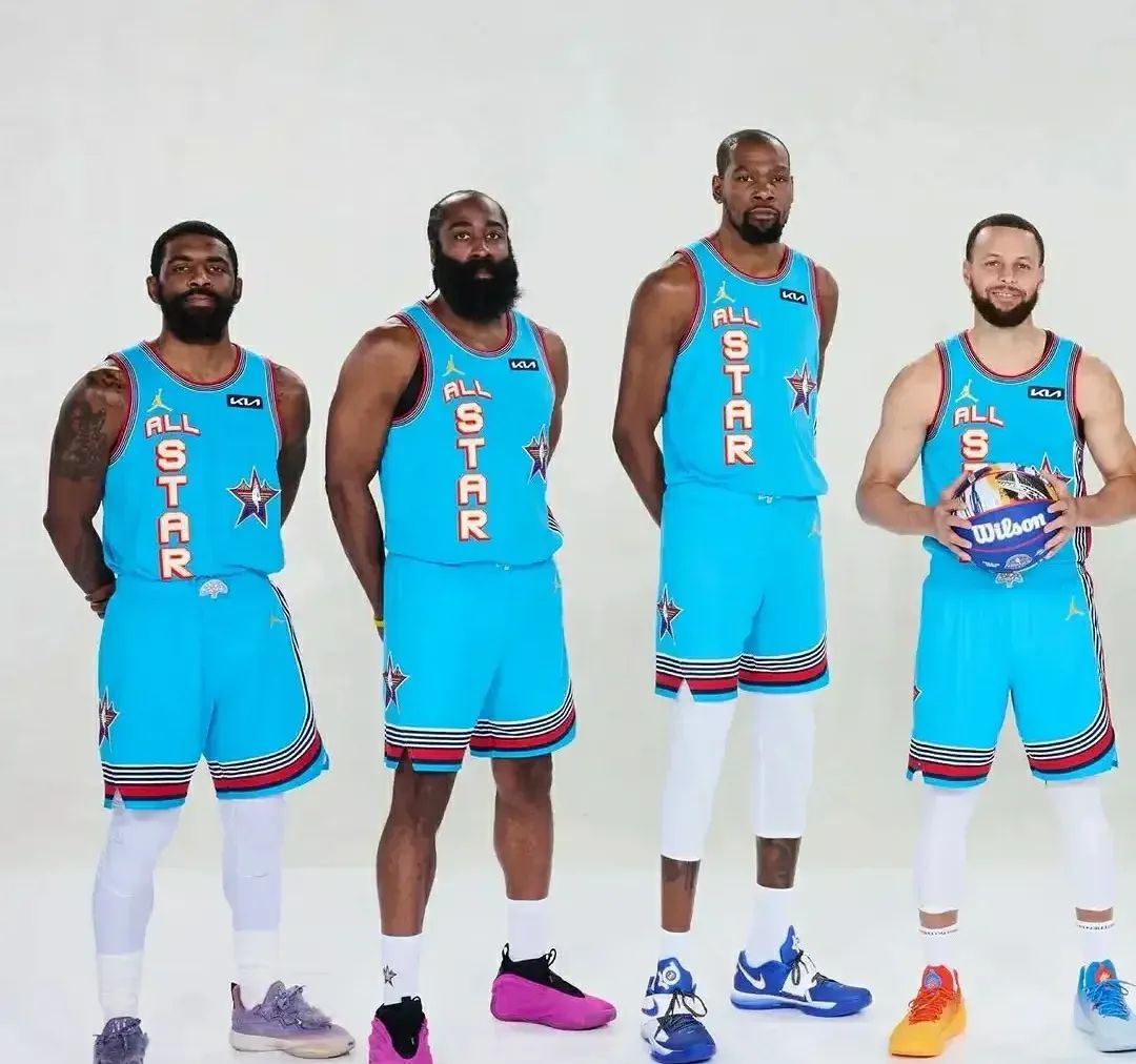 杏彩体育官方登录入口-球员个个全神贯注，团队合作默契(球员个个全神贯注,团队合作默契是什么)