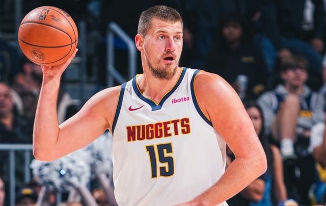 包含摩洛哥瓦赫达主场优势明显，球迷期待逆转奇迹的词条