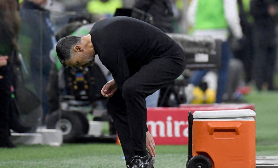 AC米兰客场连续失利,危机重重的简单介绍 AC米兰客场连续失利,危机重重的简单介绍