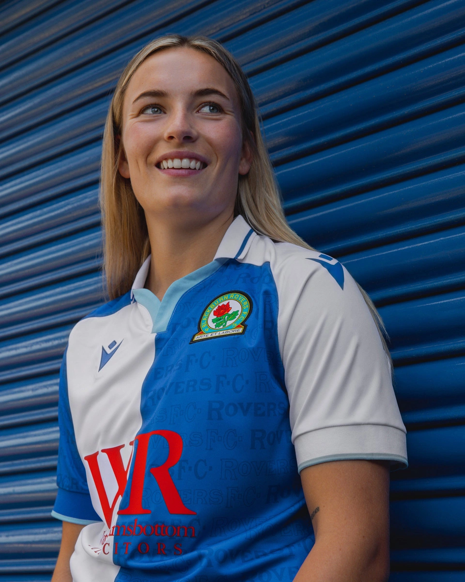 杏彩体育-包含布莱克本流浪者球队庆祝球迷节日的词条