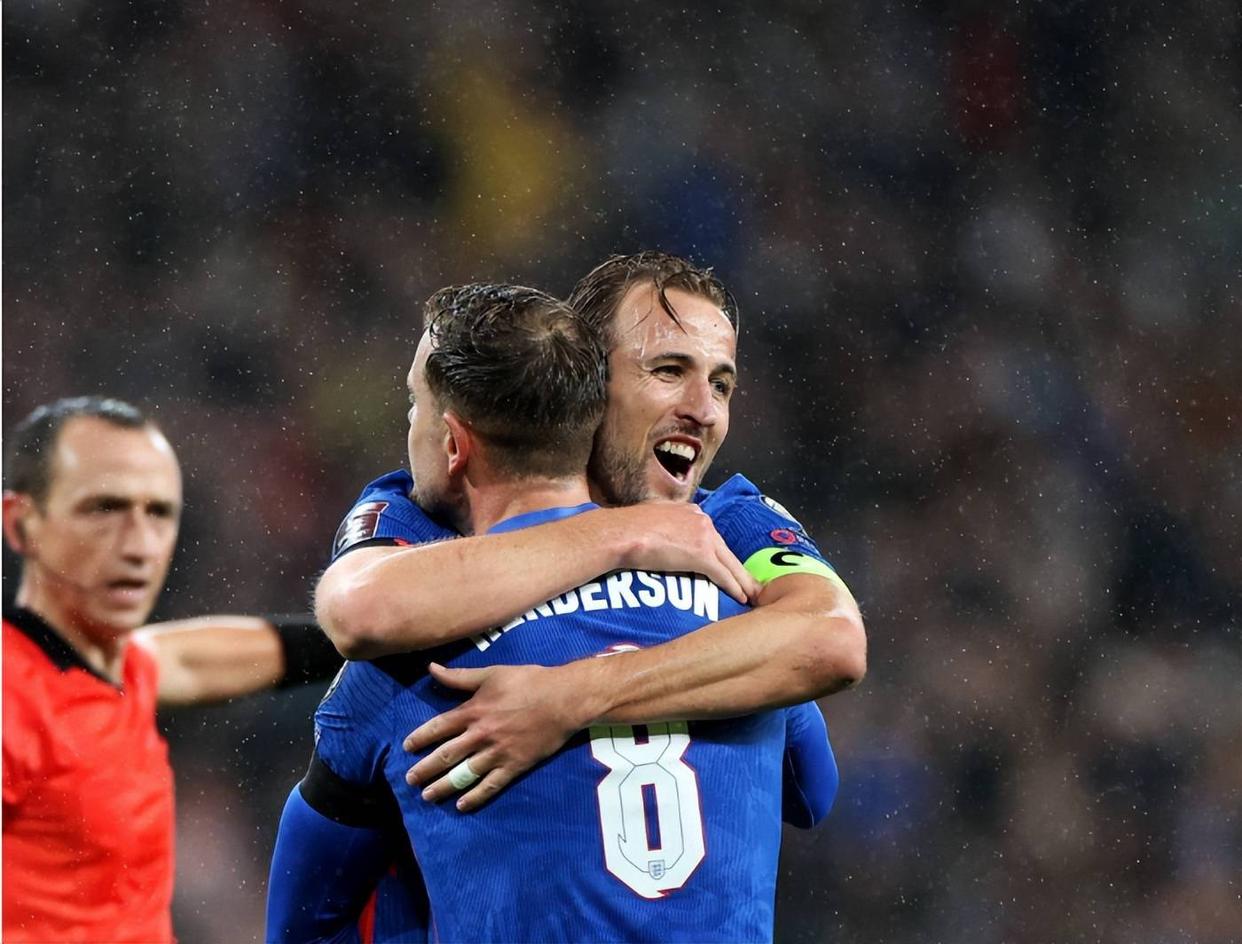 英格兰队客场战胜阿尔巴尼亚,热身备战 英格兰队客场战胜阿尔巴尼亚,热身备战