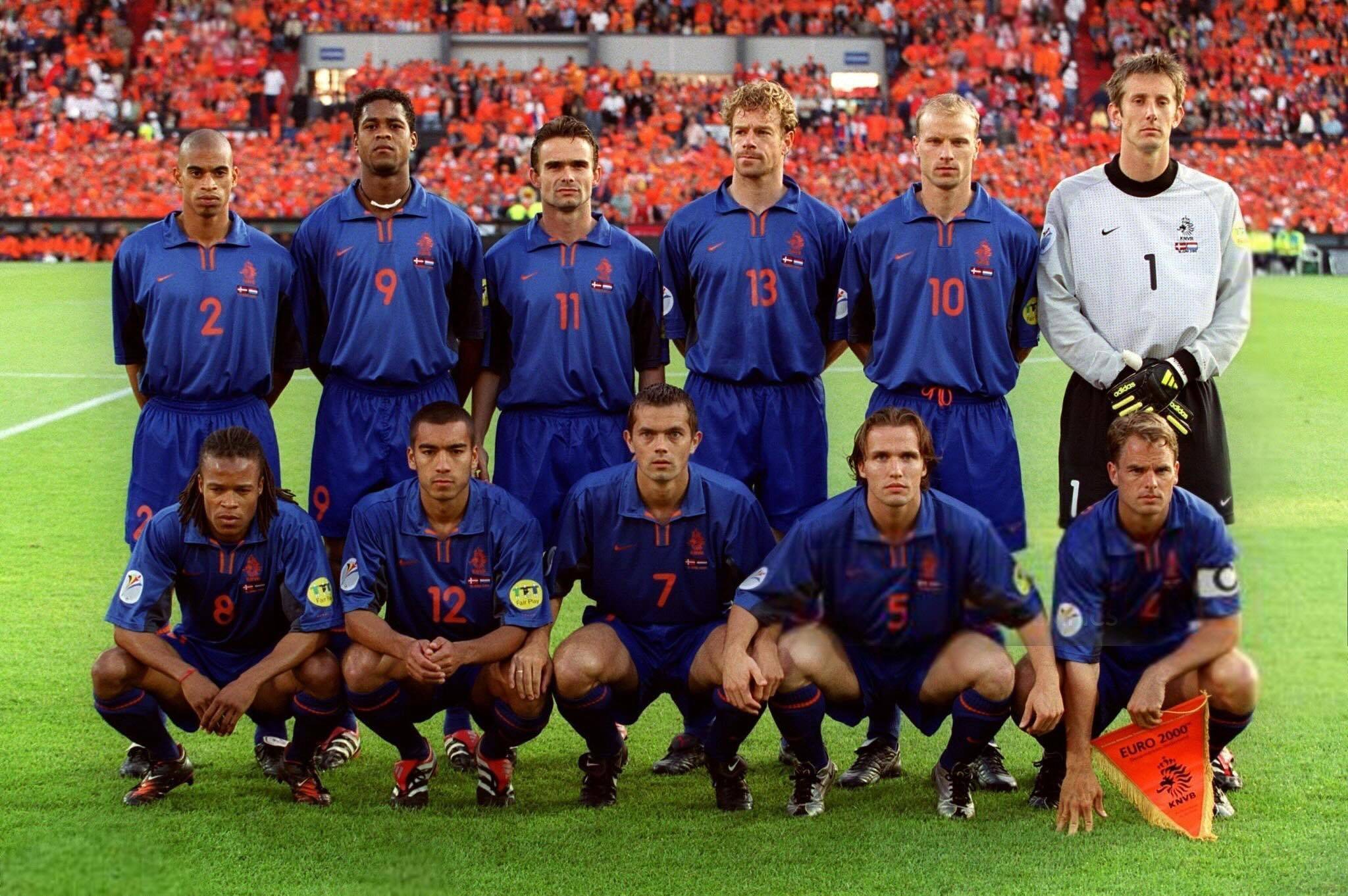 荷兰球员在洲际盃上夺冠夺冠夺的简单介绍