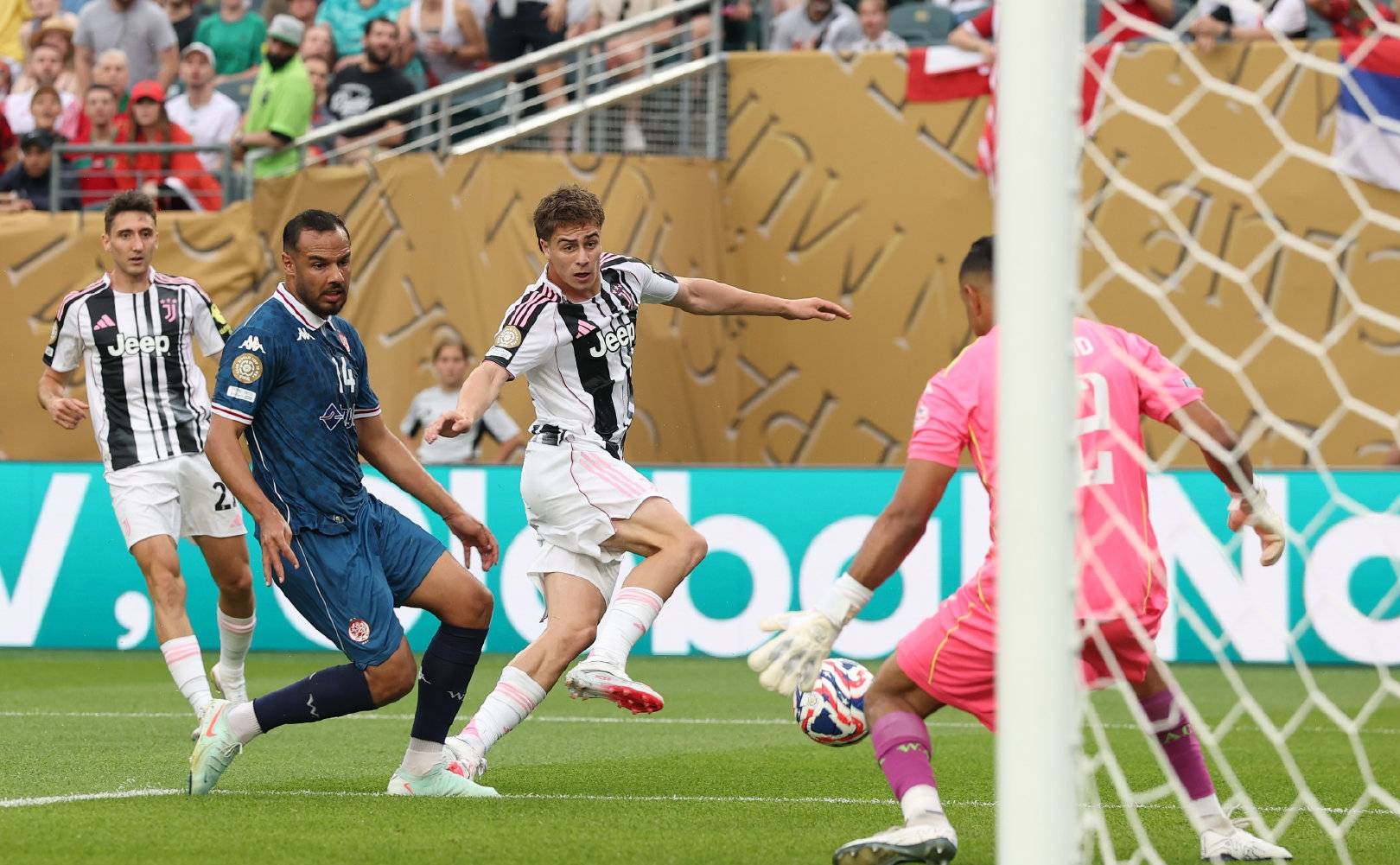 阿图尔传射,尤文图斯-横扫都灵取得连胜的简单介绍 阿图尔传射,尤文图斯-横扫都灵取得连胜的简单介绍