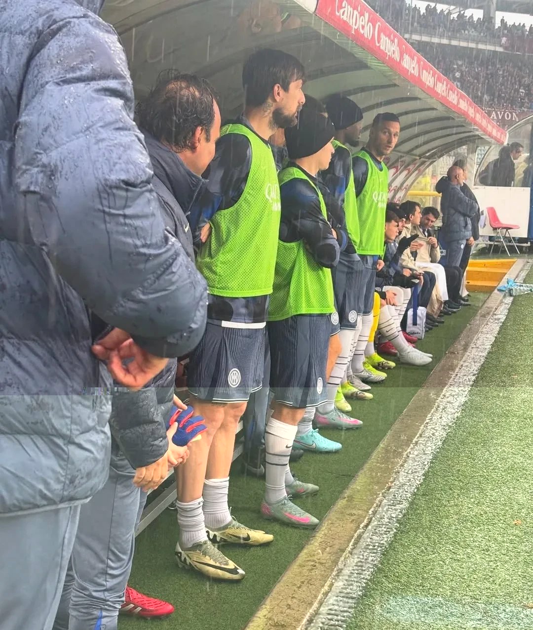 杏彩体育平台-国际米兰球员参加公益运动会