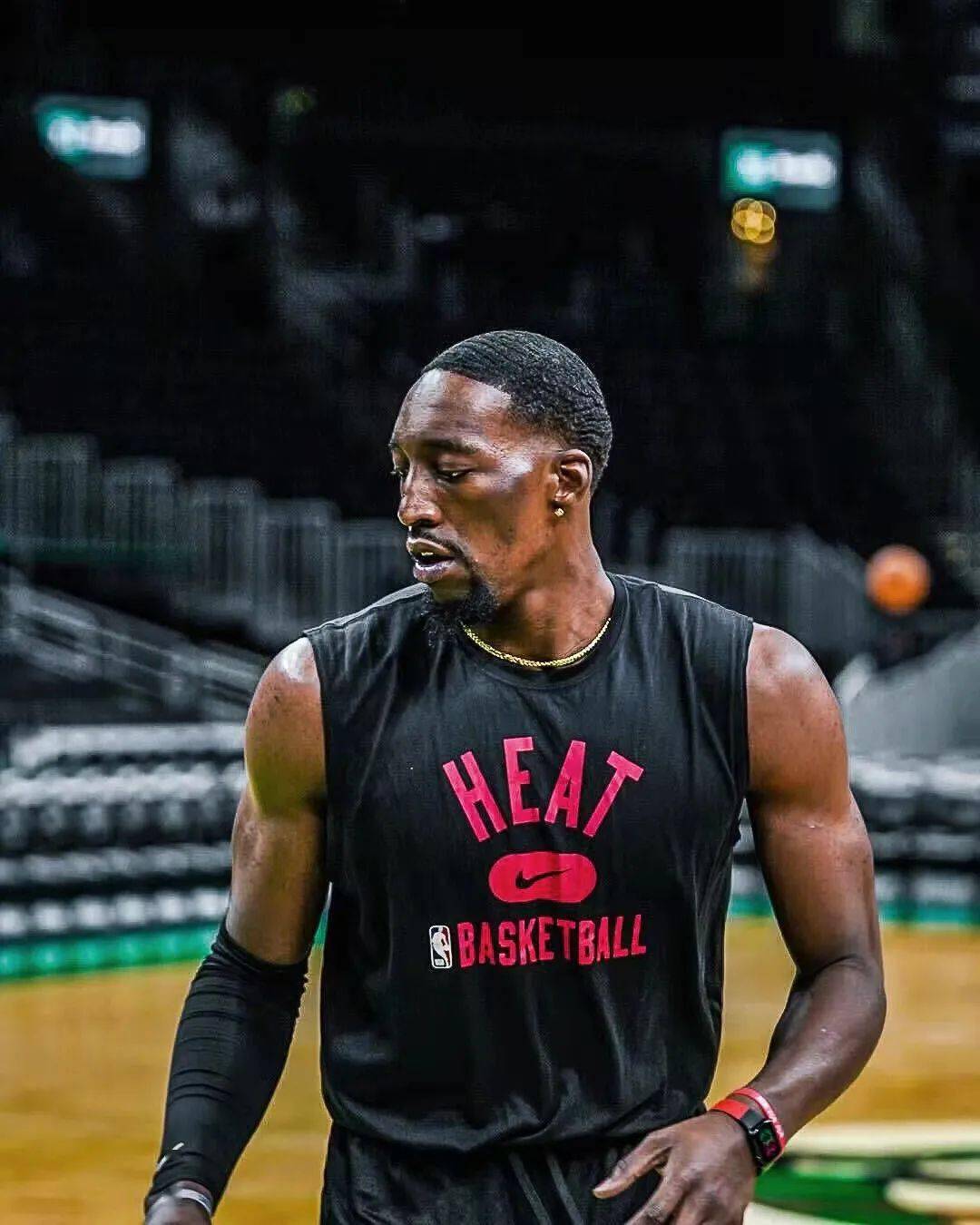 爵士奏响逆袭进行曲,击败灰熊保持不败的简单介绍 爵士奏响逆袭进行曲,击败灰熊保持不败的简单介绍