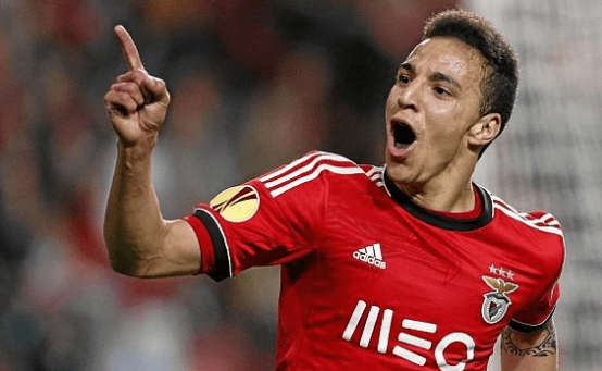 关于瓦伦西亚战术调整，全面提升战力的信息