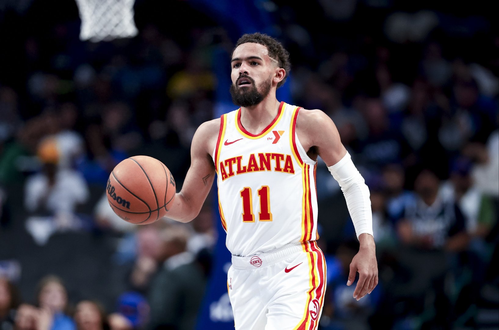 老鹰球员因伤缺阵,球队受影响 老鹰球员因伤缺阵,球队受影响