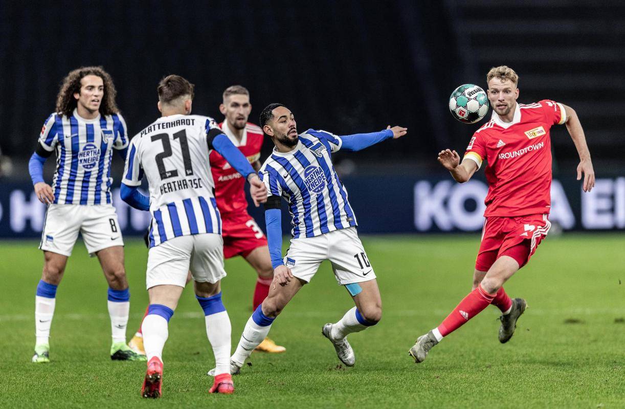 关于柏林赫塔连下功夫,胜战连连队积分不断攀升的信息 关于柏林赫塔连下功夫,胜战连连队积分不断攀升的信息