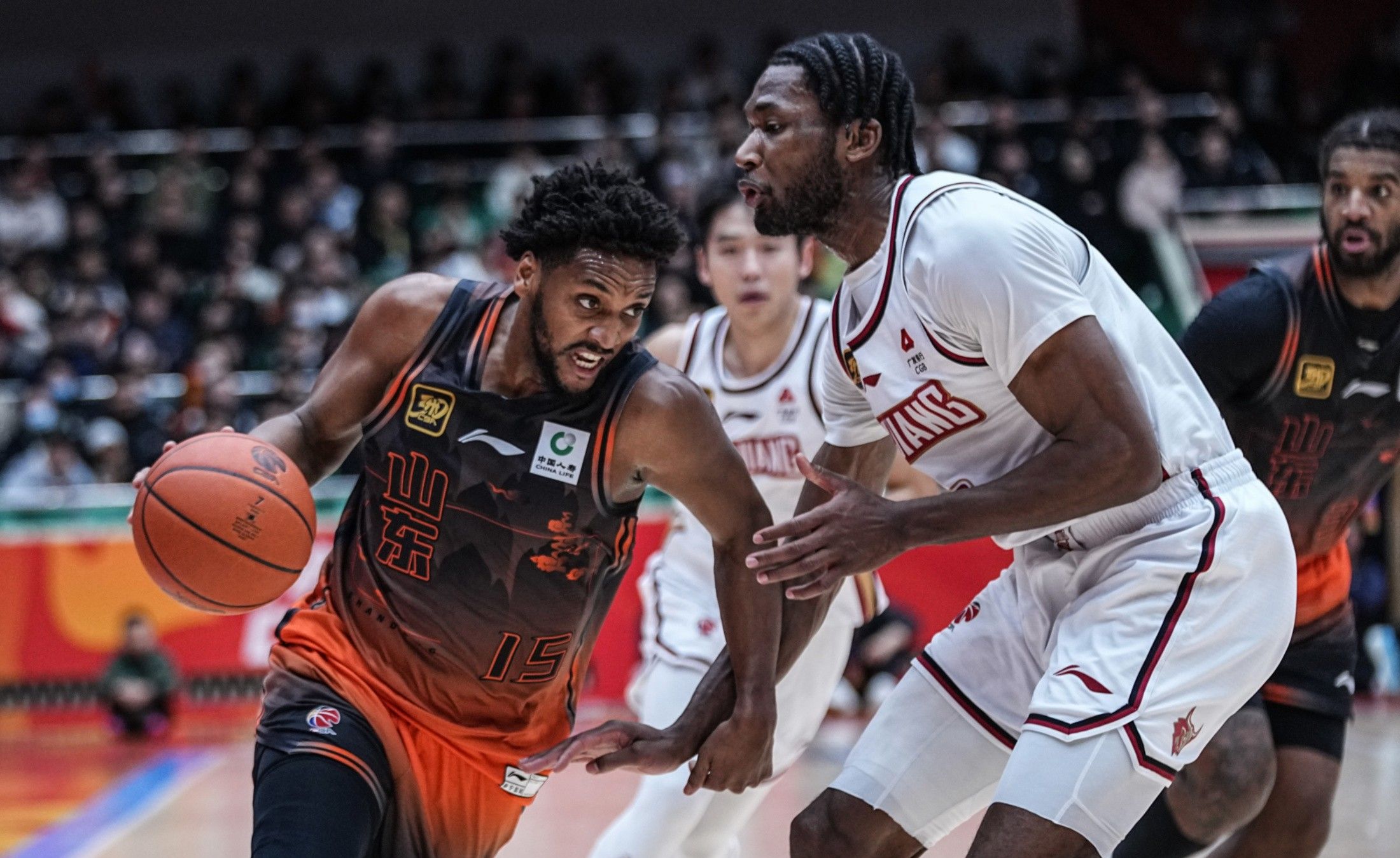 杏彩体育网站-森林狼队主帅犯规遭禁赛，球队备战技战术调整的简单介绍