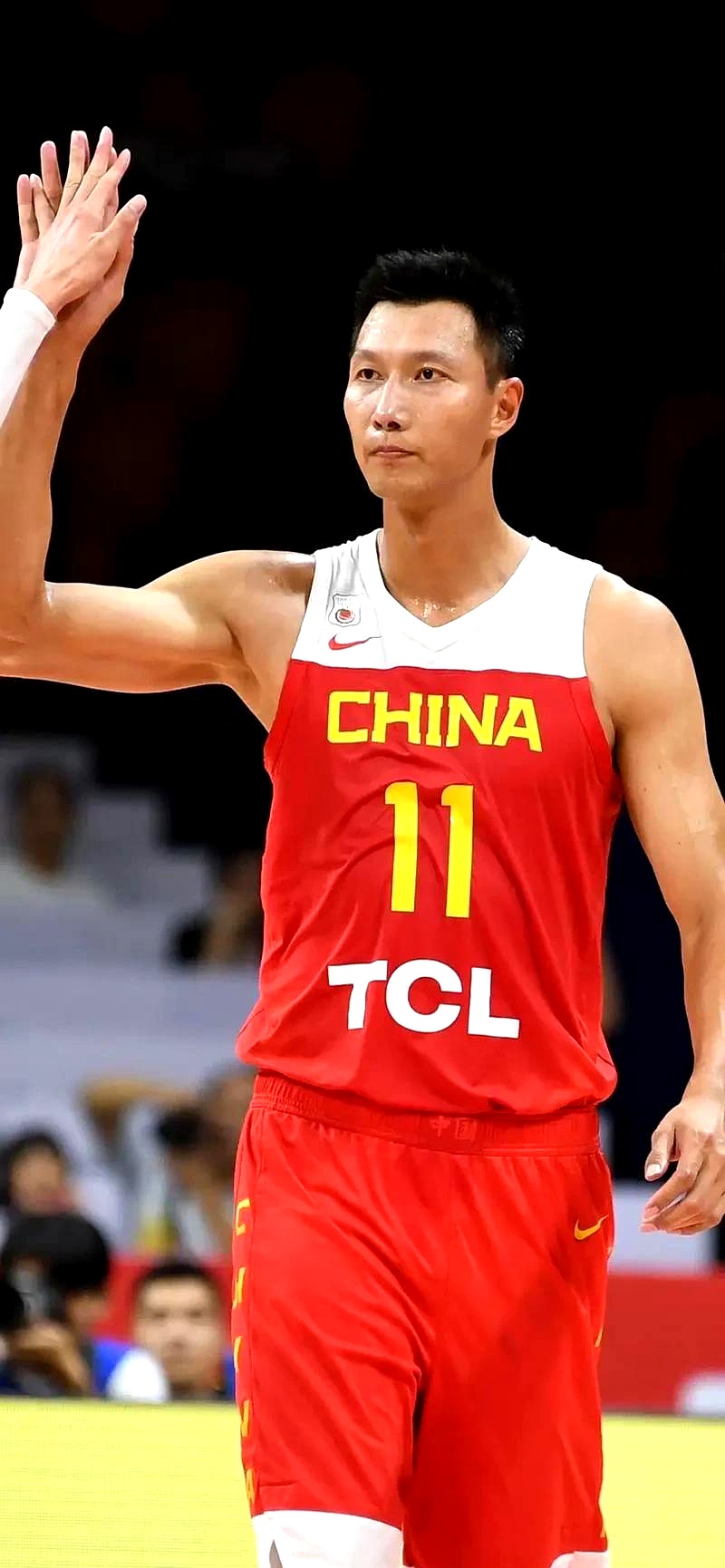 广东队展现出色发挥，继续在积分榜上领跑的简单介绍